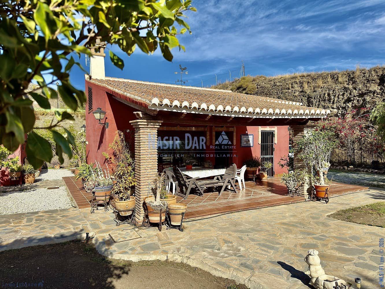 2 chambre Finca/Maison de Campagne à vendre à Benamocarra avec piscine garage - 340 000 € (Ref: 9751022)