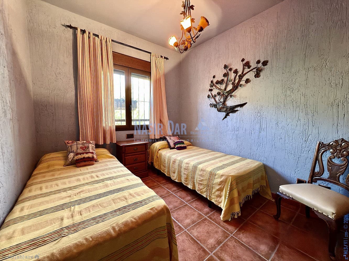 2 chambre Finca/Maison de Campagne à vendre à Benamocarra avec piscine garage - 340 000 € (Ref: 9751022)