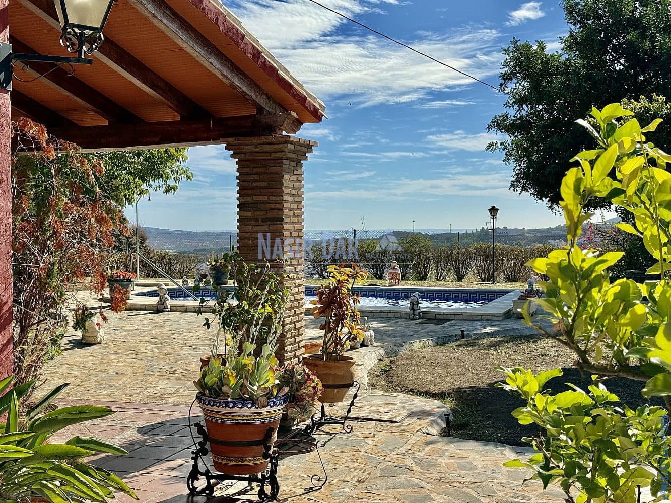 2 chambre Finca/Maison de Campagne à vendre à Benamocarra avec piscine garage - 340 000 € (Ref: 9751022)