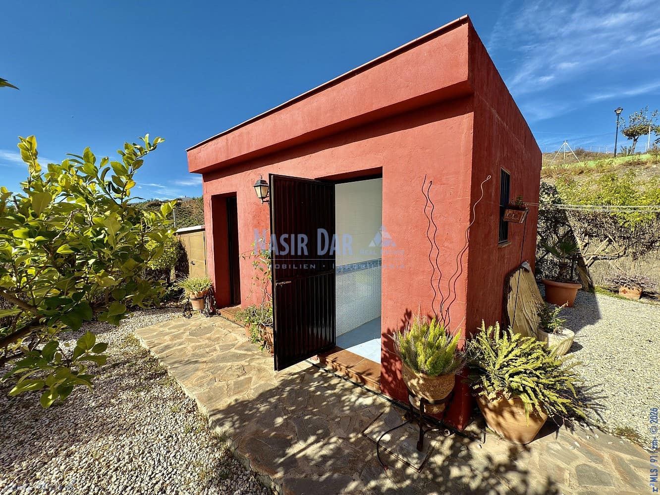 2 chambre Finca/Maison de Campagne à vendre à Benamocarra avec piscine garage - 340 000 € (Ref: 9751022)