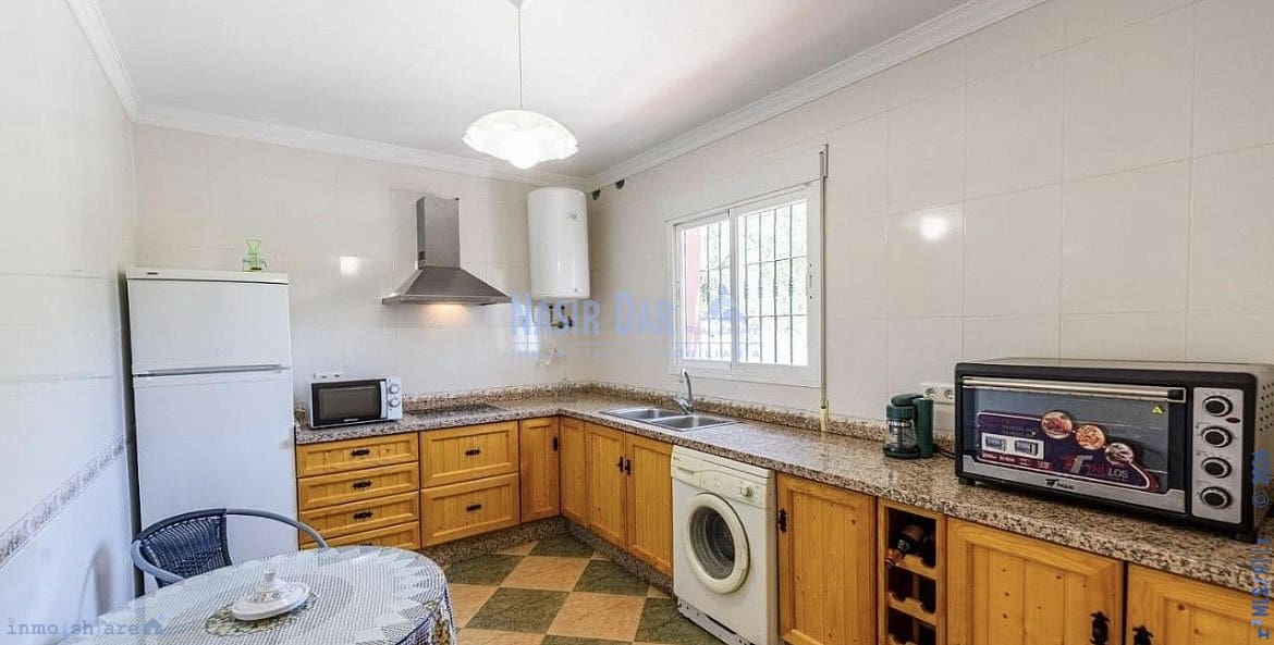 3 soveværelse Byhus til salg i Torrox med swimmingpool garage - € 420.000 (Ref: 9751024)