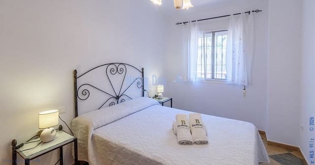 3 soveværelse Byhus til salg i Torrox Pueblo, Torrox med swimmingpool garage - € 420.000 (Ref: 9751024)