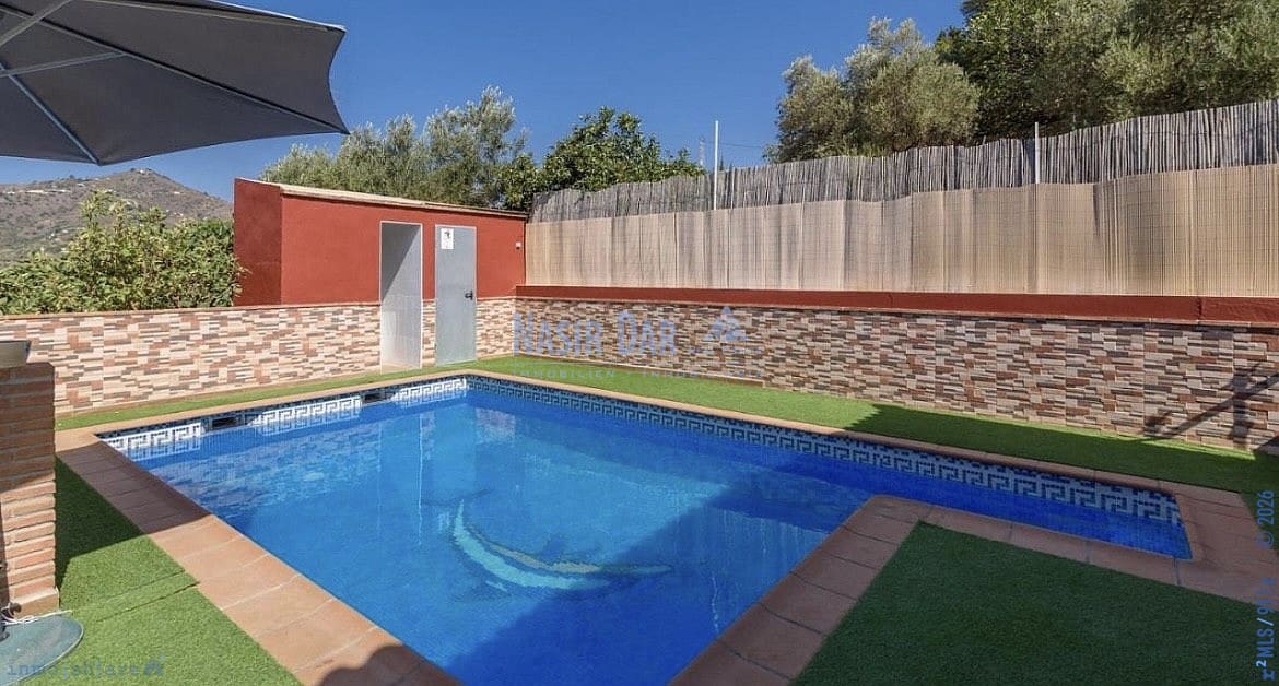 3 soveværelse Byhus til salg i Torrox med swimmingpool garage - € 420.000 (Ref: 9751024)