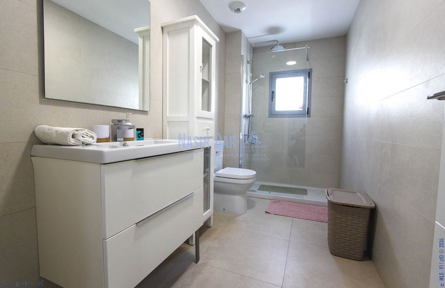 2 soveværelse Lejlighed til salg i El Morche med swimmingpool garage - € 850.000 (Ref: 9751025)