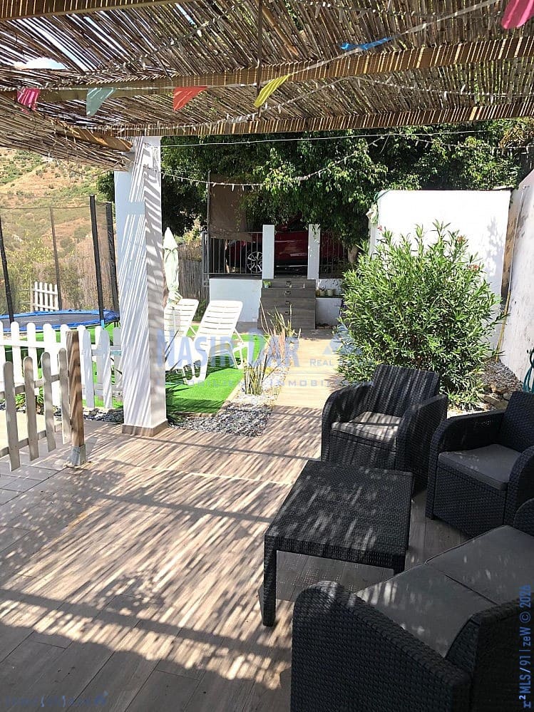5 bedroom Townhouse for sale in Torrox with pool garage - € 650,000 (Ref: 9751032)