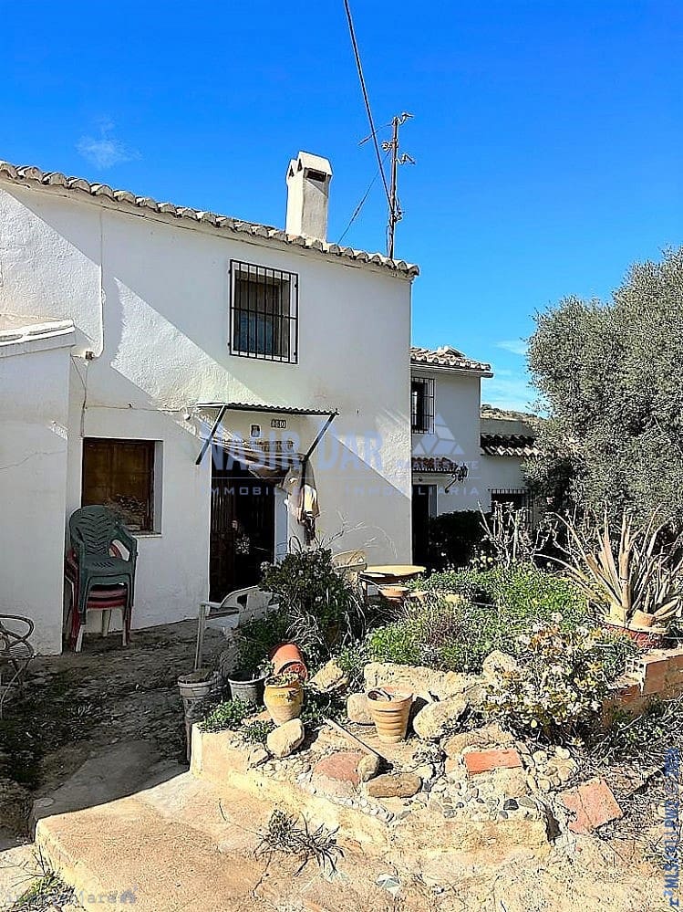 5 bedroom Townhouse for sale in Comares - € 134,900 (Ref: 9751037)