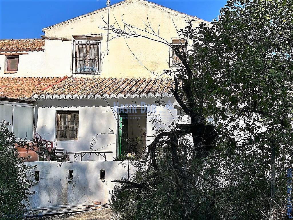 5 bedroom Townhouse for sale in Comares - € 134,900 (Ref: 9751037)