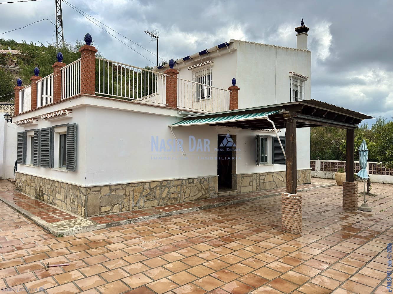 4 slaapkamer Villa te koop in Velez-Malaga - € 325.000 (Ref: 9751045)