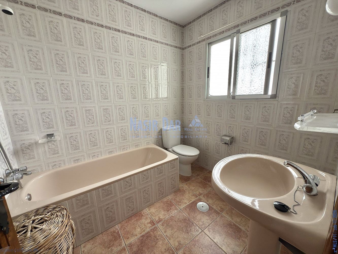 4 slaapkamer Villa te koop in Velez-Malaga - € 325.000 (Ref: 9751045)