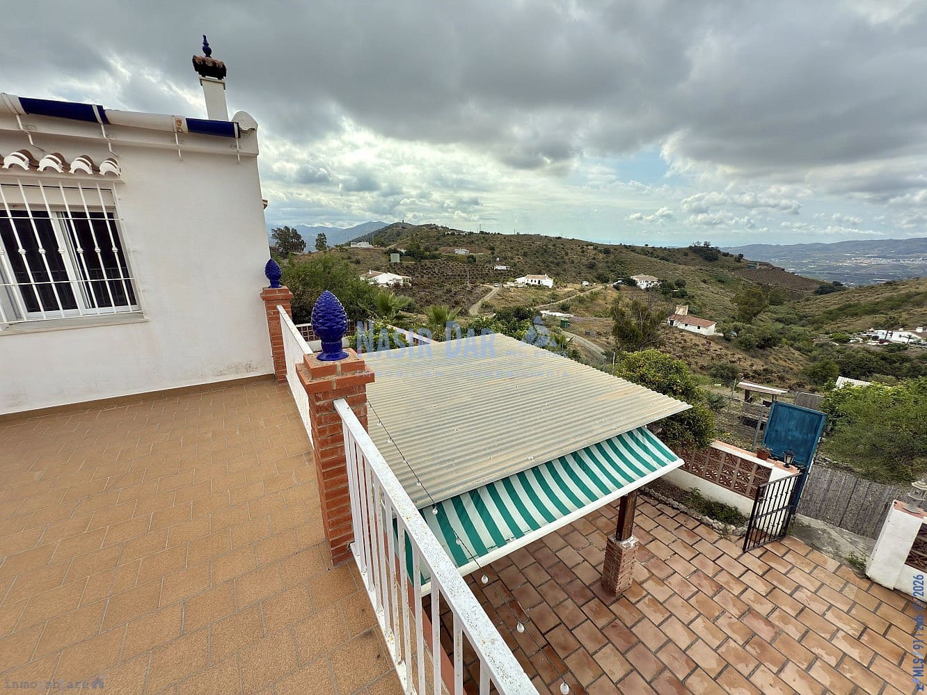 4 slaapkamer Villa te koop in Velez-Malaga - € 325.000 (Ref: 9751045)