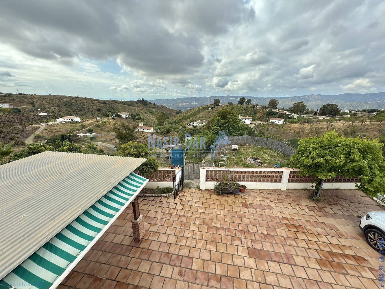 4 slaapkamer Villa te koop in Velez-Malaga - € 325.000 (Ref: 9751045)