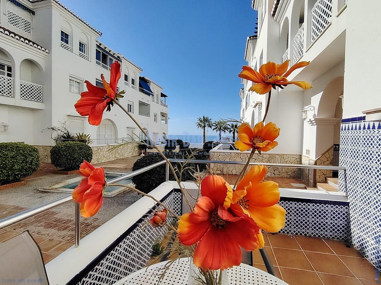 Apartamento de 2 habitaciones en Nerja en venta con piscina - 439.000 € (Ref: 9751047)