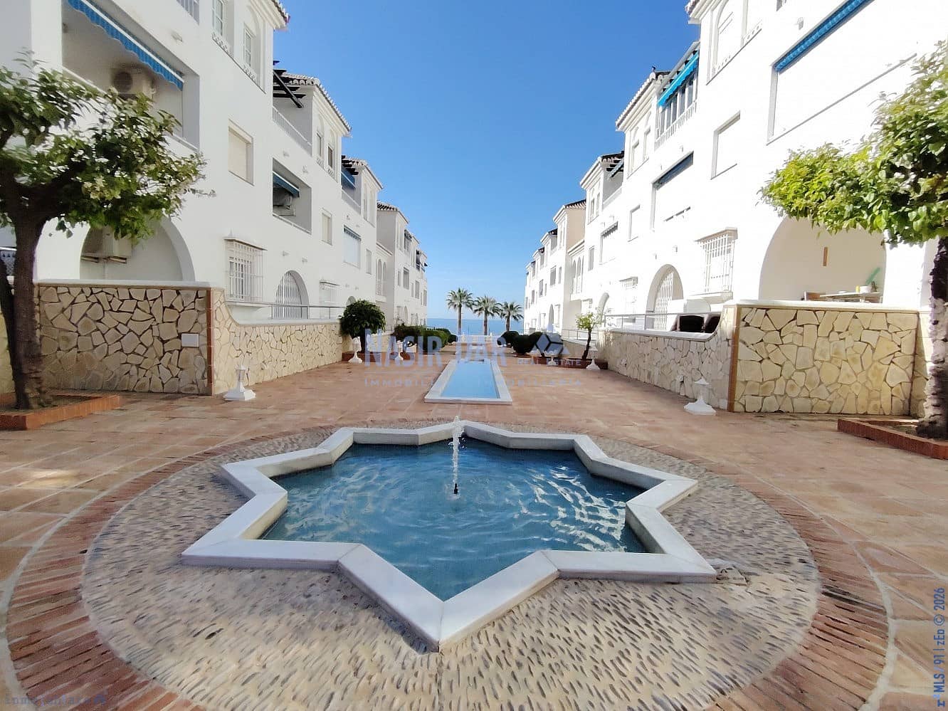 Apartamento de 2 habitaciones en Nerja en venta con piscina - 439.000 € (Ref: 9751047)
