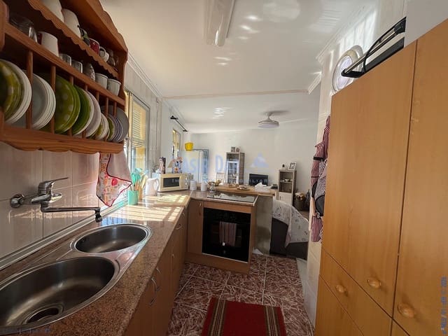 Pareado de 3 habitaciones en Triana, Vélez-Málaga en venta - 143.900 € (Ref: 9751048)
