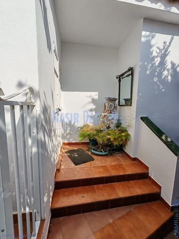 5 soveværelse Byhus til salg i Centro, Nerja med swimmingpool garage - € 1.095.000 (Ref: 9751052)