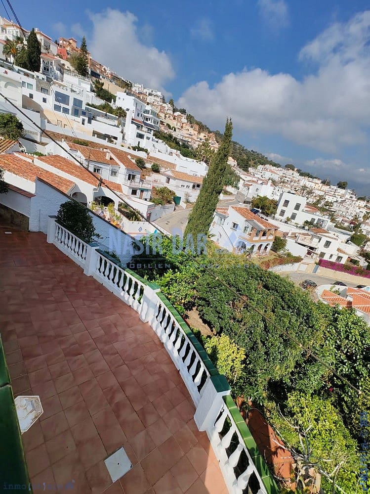 5 soveværelse Byhus til salg i Nerja med swimmingpool garage - € 1.095.000 (Ref: 9751052)
