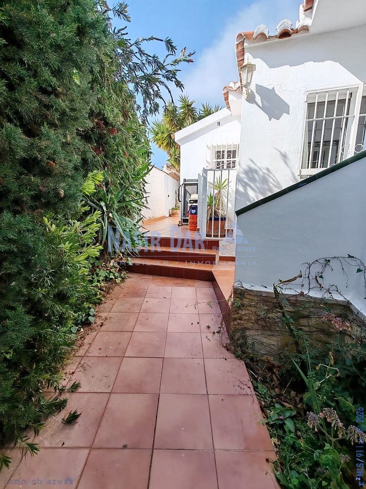 5 soveværelse Byhus til salg i Nerja med swimmingpool garage - € 1.095.000 (Ref: 9751052)