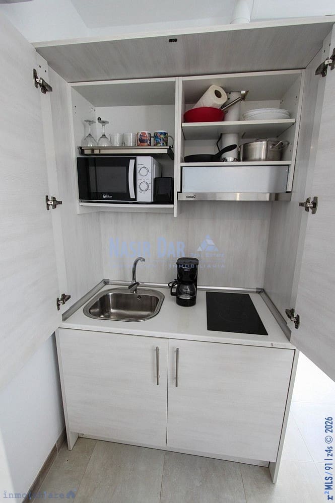 3 makuuhuone Omakotitalo myytävänä paikassa Torrox - 160 000 € (Ref: 9751056)