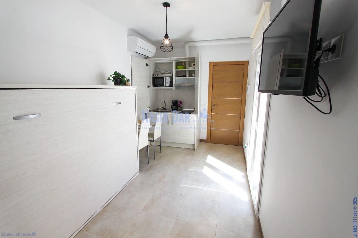 3 makuuhuone Omakotitalo myytävänä paikassa Torrox - 160 000 € (Ref: 9751056)