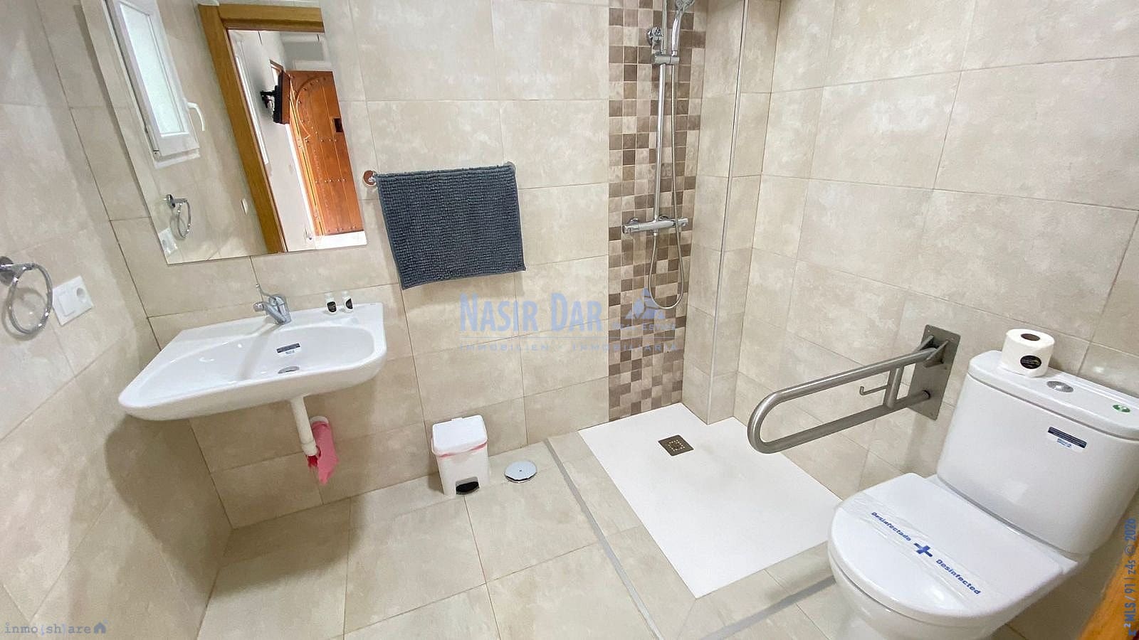 3 makuuhuone Omakotitalo myytävänä paikassa Torrox - 160 000 € (Ref: 9751056)