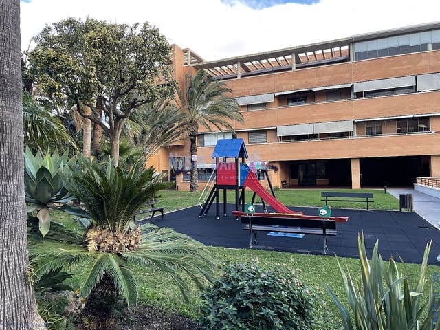 3 sovrum Lägenhet till salu i Torremolinos med pool - 595 000 € (Ref: 9751057)