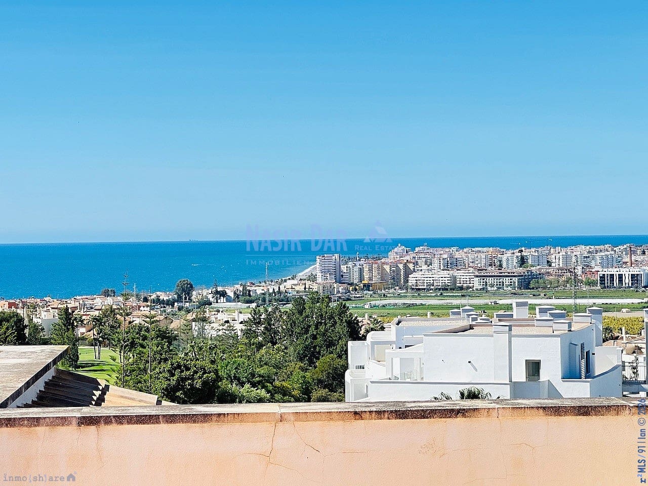 2 soveværelse Penthouse til salg i Velez-Malaga med swimmingpool - € 459.000 (Ref: 9751060)