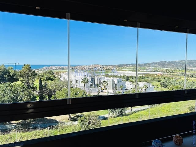 2 soveværelse Penthouse til salg i Vélez-Málaga med swimmingpool - € 459.000 (Ref: 9751060)