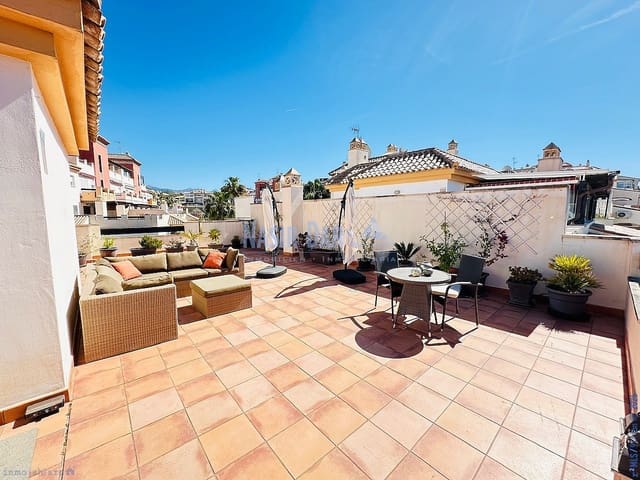 2 soveværelse Penthouse til salg i Vélez-Málaga med swimmingpool - € 459.000 (Ref: 9751060)