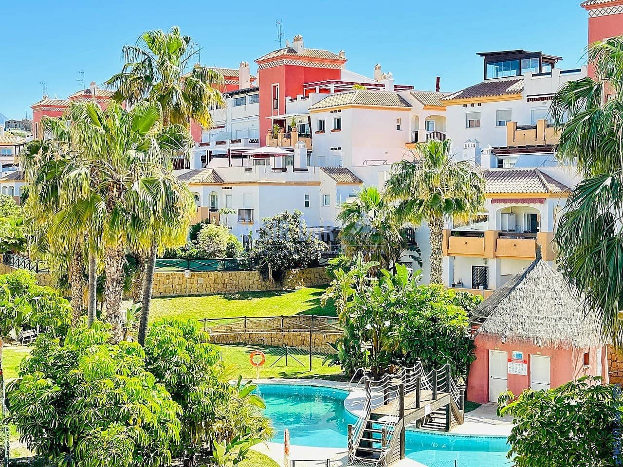 2 soveværelse Penthouse til salg i Velez-Malaga med swimmingpool - € 459.000 (Ref: 9751060)