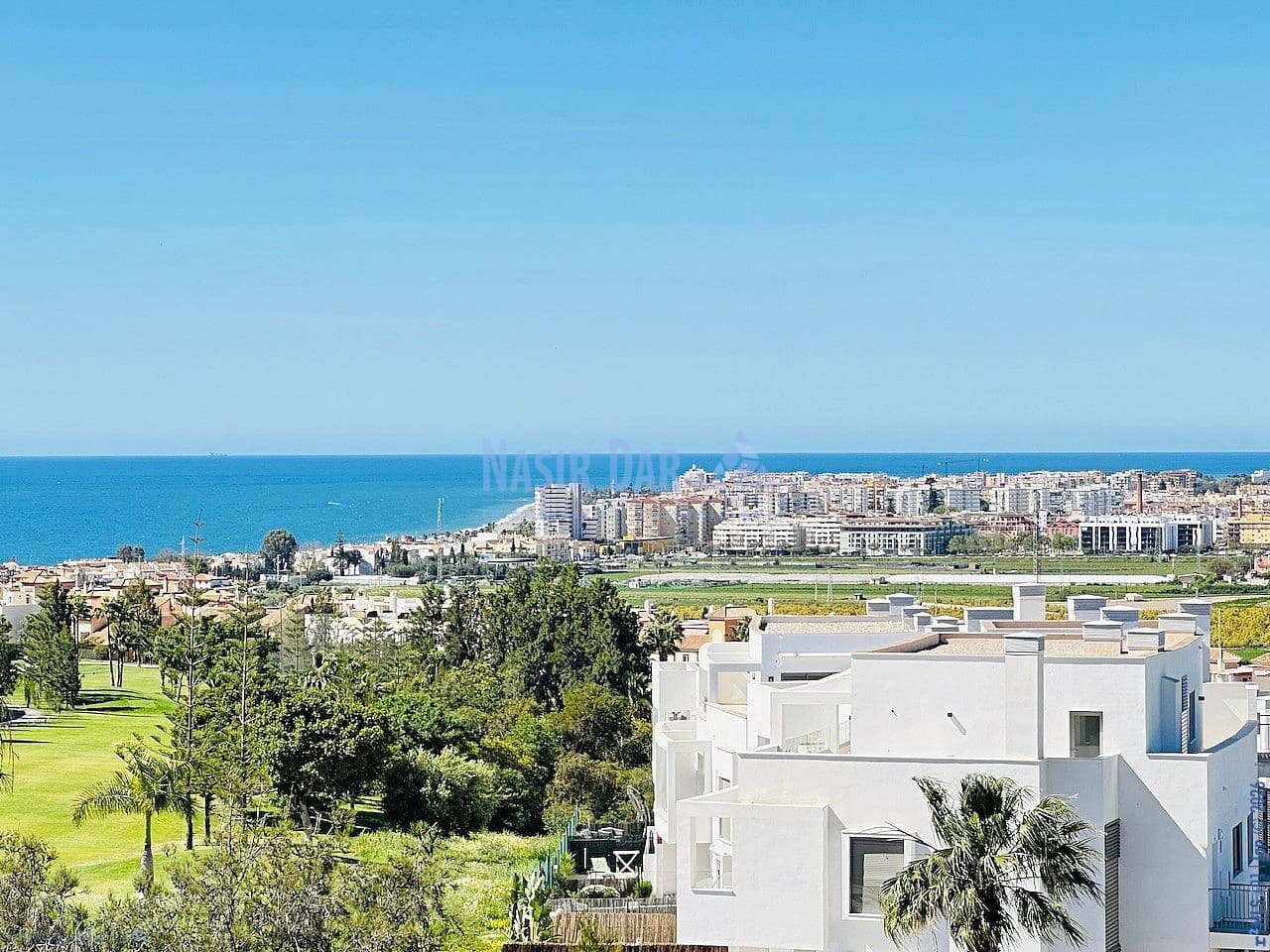 2 soveværelse Penthouse til salg i Velez-Malaga med swimmingpool - € 459.000 (Ref: 9751060)