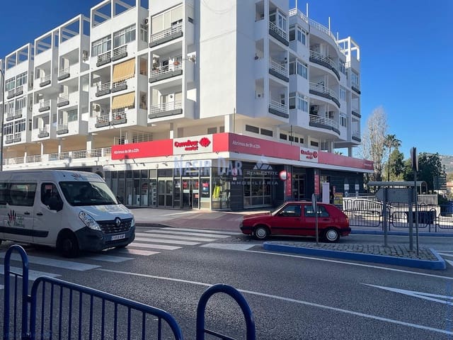 Garage til salg i Centro, Nerja - € 200.000 (Ref: 9751062)