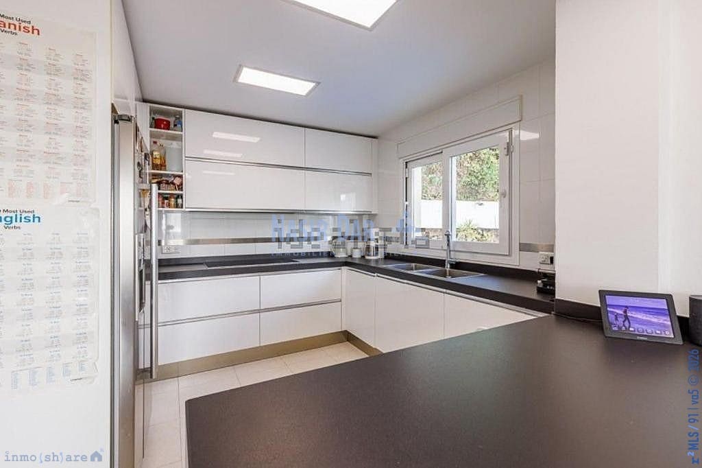 4 chambre Villa/Maison à vendre à Torrox-Costa avec piscine - 650 000 € (Ref: 9751063)