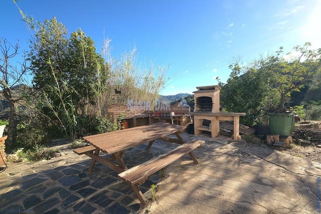 3 soveværelse Villa til salg i Comares med swimmingpool - € 300.000 (Ref: 9751065)