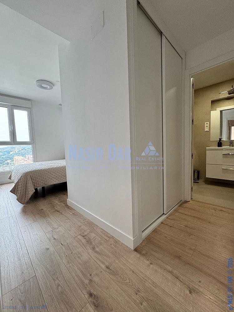 2 soverom Leilighet til salgs i Malaga by med svømmebasseng garasje - € 475 000 (Ref: 9751067)