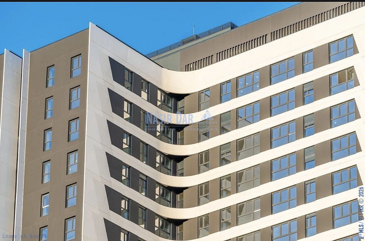 2 soverom Leilighet til salgs i Malaga by med svømmebasseng garasje - € 475 000 (Ref: 9751067)