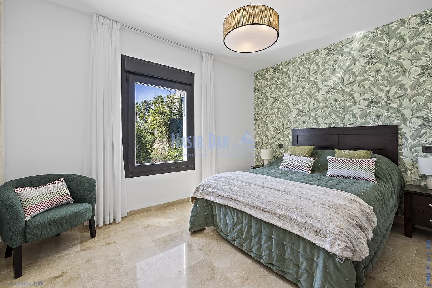 5 makuuhuone Omakotitalo myytävänä paikassa Benahavis mukana uima-altaan 
autotalli - 2 160 000 € (Ref: 9751070)