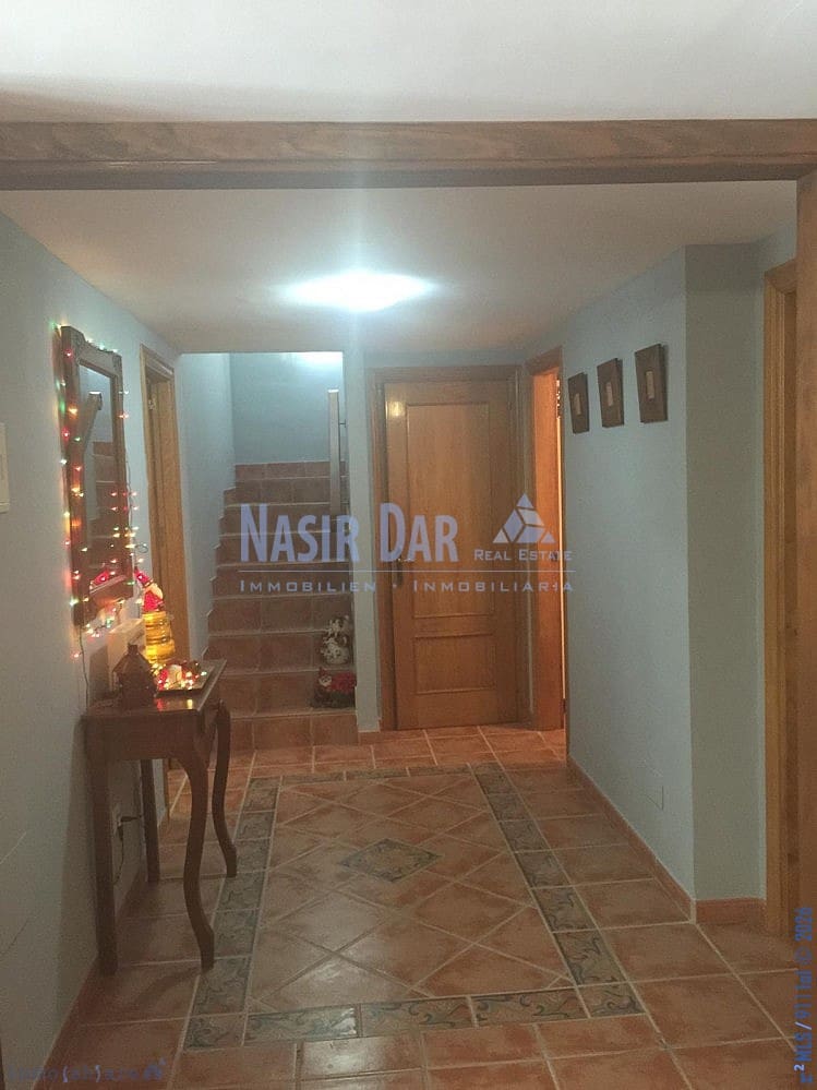 5 quarto Casa em Banda para venda em Nerja com piscina - 750 000 € (Ref: 9751071)