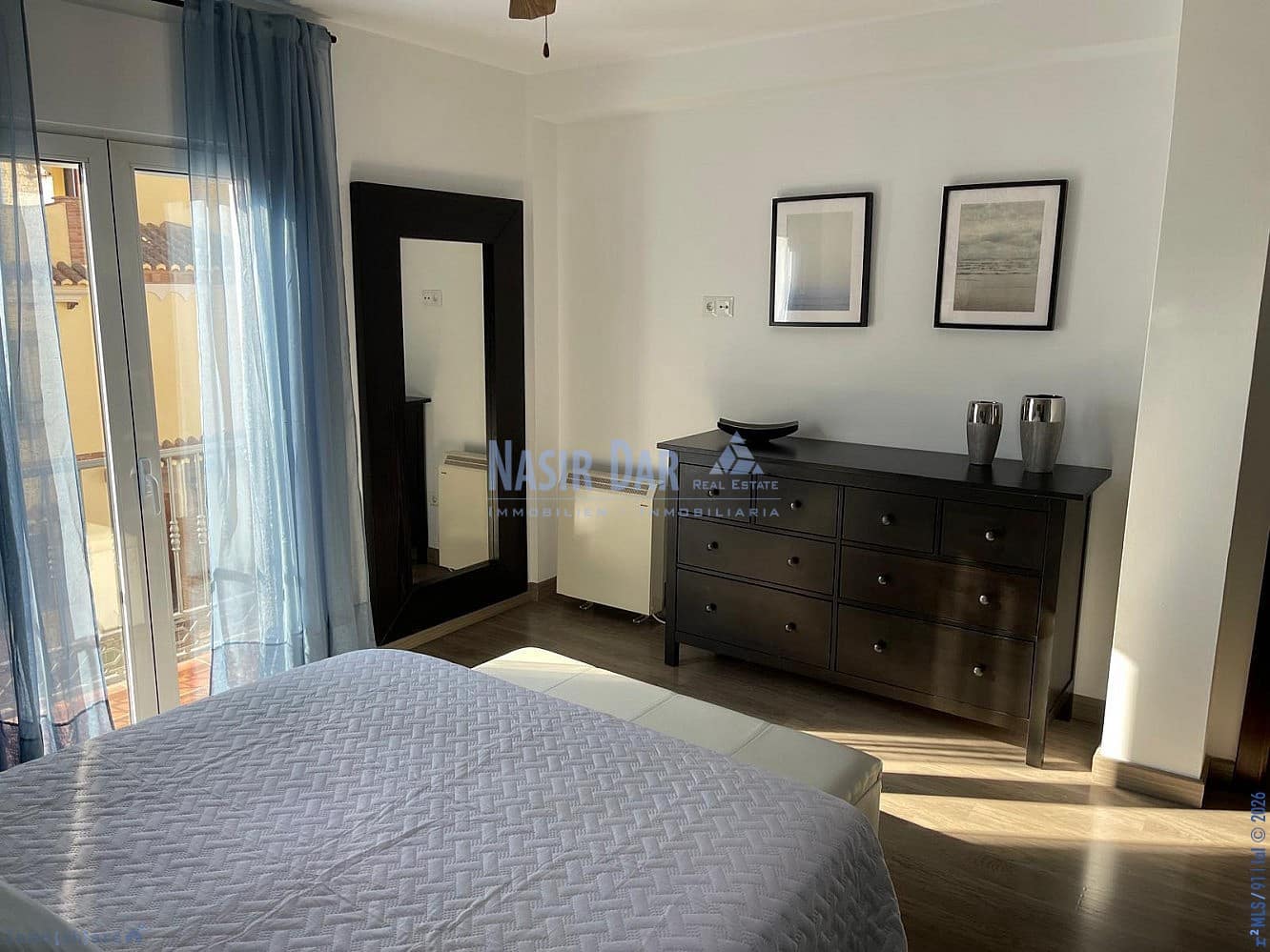 5 quarto Casa em Banda para venda em Nerja com piscina - 750 000 € (Ref: 9751071)