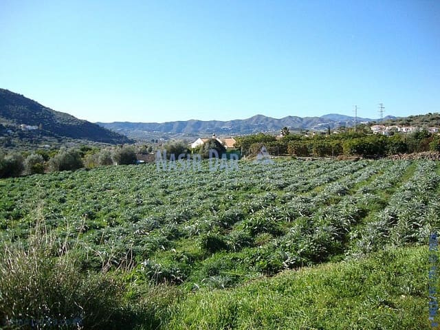 4 slaapkamer Finca/Landhuis te koop in Venta Baja, Alcaucín - € 425.000 (Ref: 9751078)