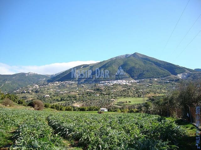 4 slaapkamer Finca/Landhuis te koop in Venta Baja, Alcaucín - € 425.000 (Ref: 9751078)