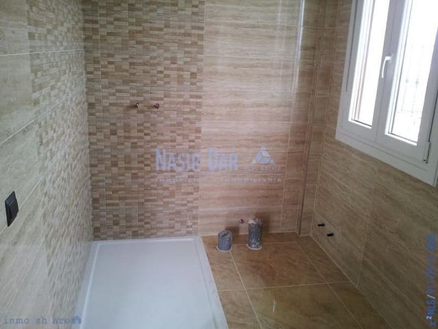 3 makuuhuone Huvila myytävänä paikassa Torre del Mar, Vélez-Málaga mukana uima-altaan - 775 000 € (Ref: 9802611)