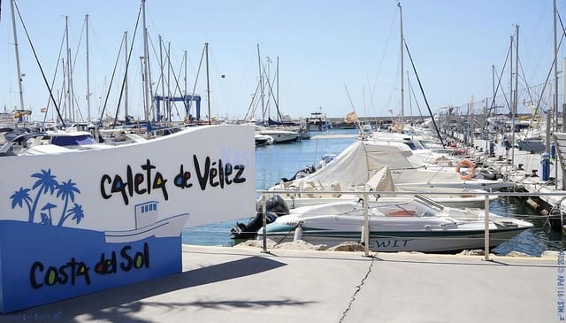 Building Plot for sale in Vélez-Málaga - € 3,900,000 (Ref: 9802613)