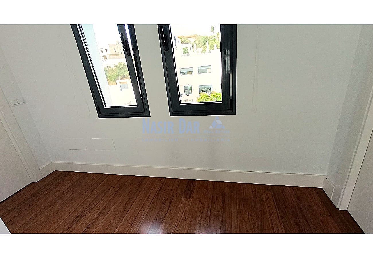 4 sypialnia Dom szeregowy na sprzedaż w Nerja z basenem - 780 000 € (Ref: 9816372)
