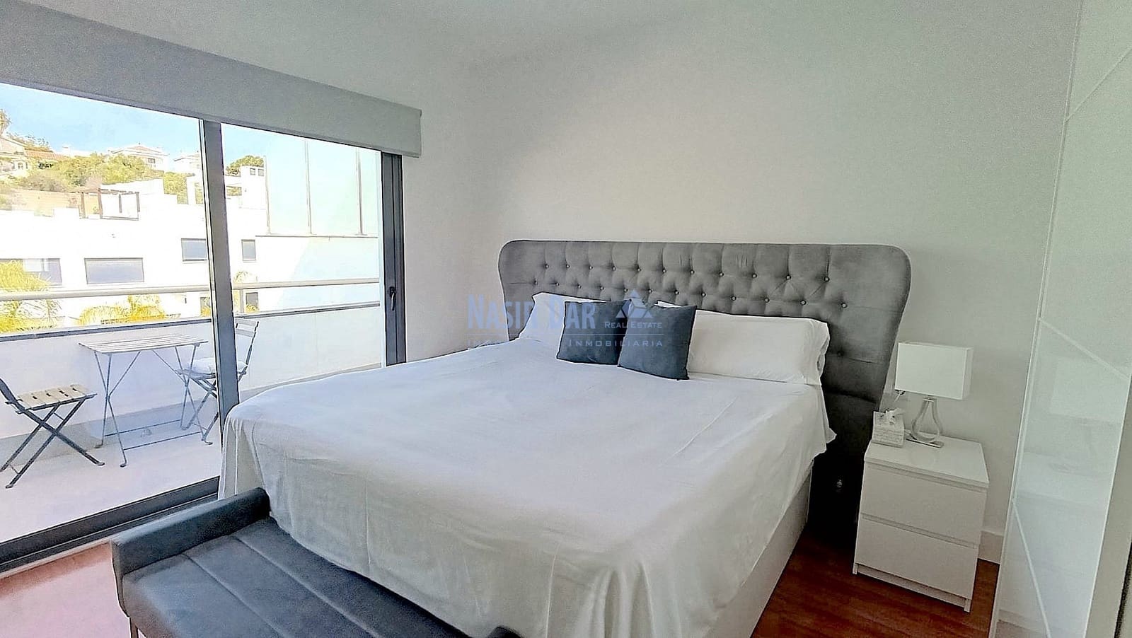 4 sypialnia Dom szeregowy na sprzedaż w Nerja z basenem - 780 000 € (Ref: 9816372)