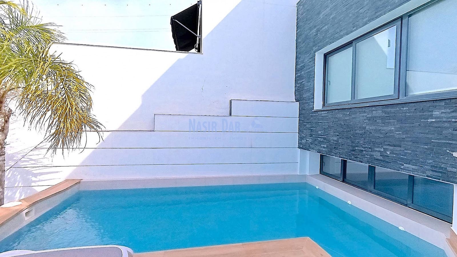 4 sypialnia Dom szeregowy na sprzedaż w Nerja z basenem - 780 000 € (Ref: 9816372)