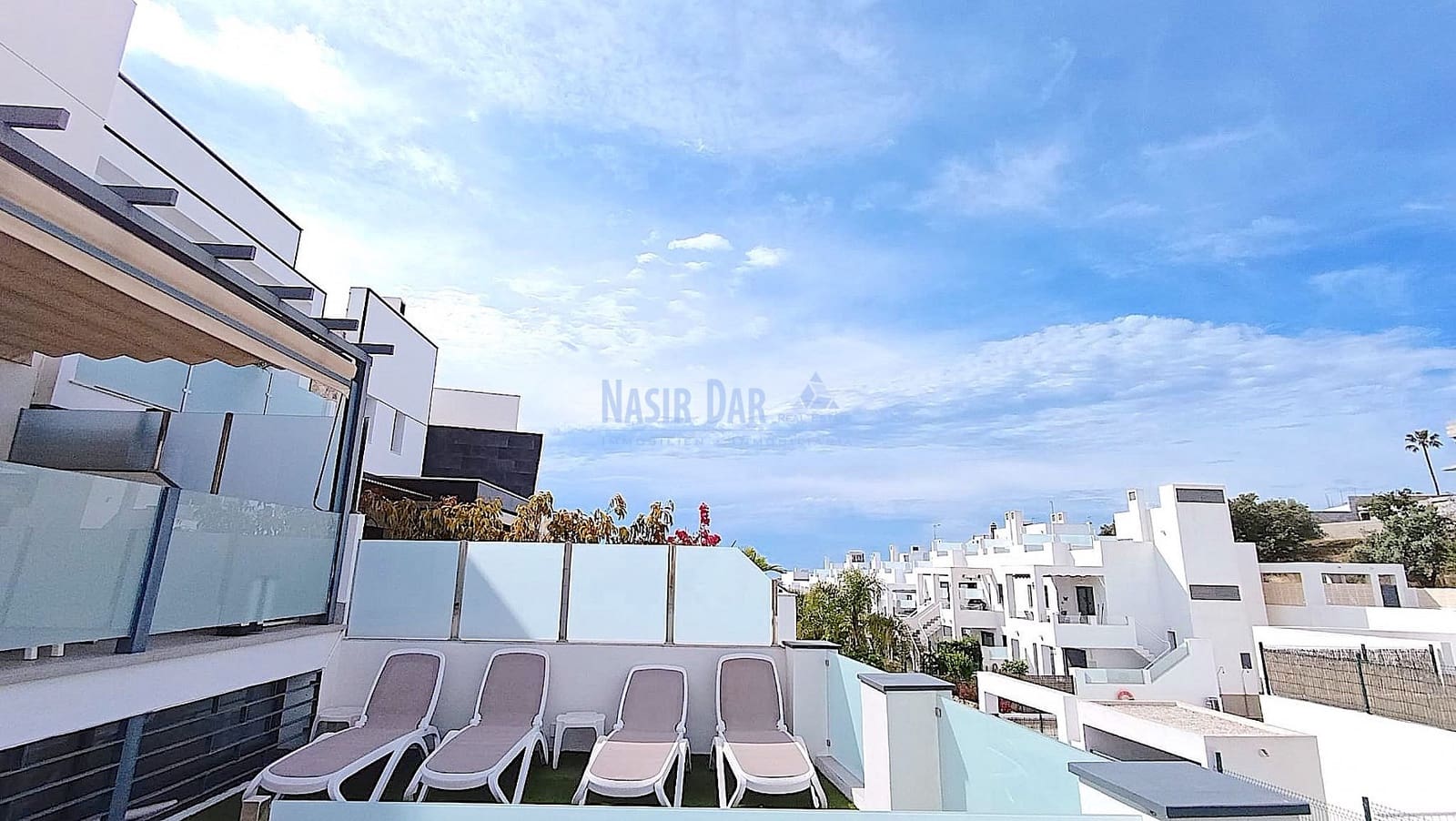 4 sypialnia Dom szeregowy na sprzedaż w Nerja z basenem - 780 000 € (Ref: 9816372)