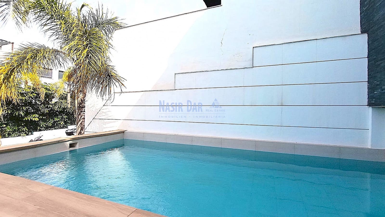 4 sypialnia Dom szeregowy na sprzedaż w Nerja z basenem - 780 000 € (Ref: 9816372)