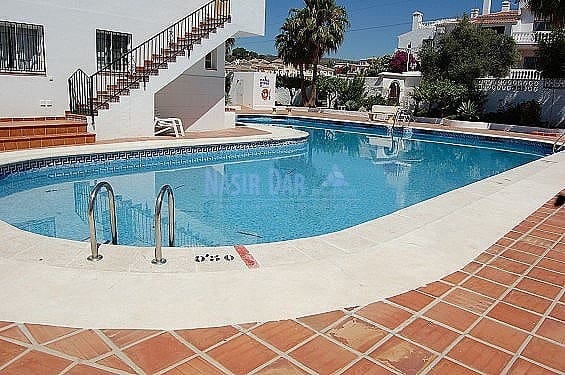 3 bedroom Terraced Villa for holiday rental in Nerja with pool - € 756 (Ref: 9905314)