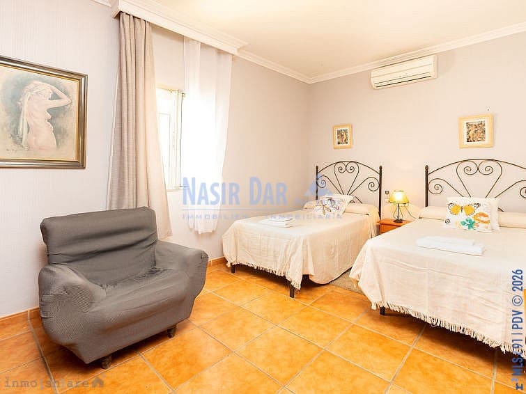 4 Zimmer Villa zu verkaufen in Nerja mit Pool Garage - 850.000 € (Ref: 9938695)