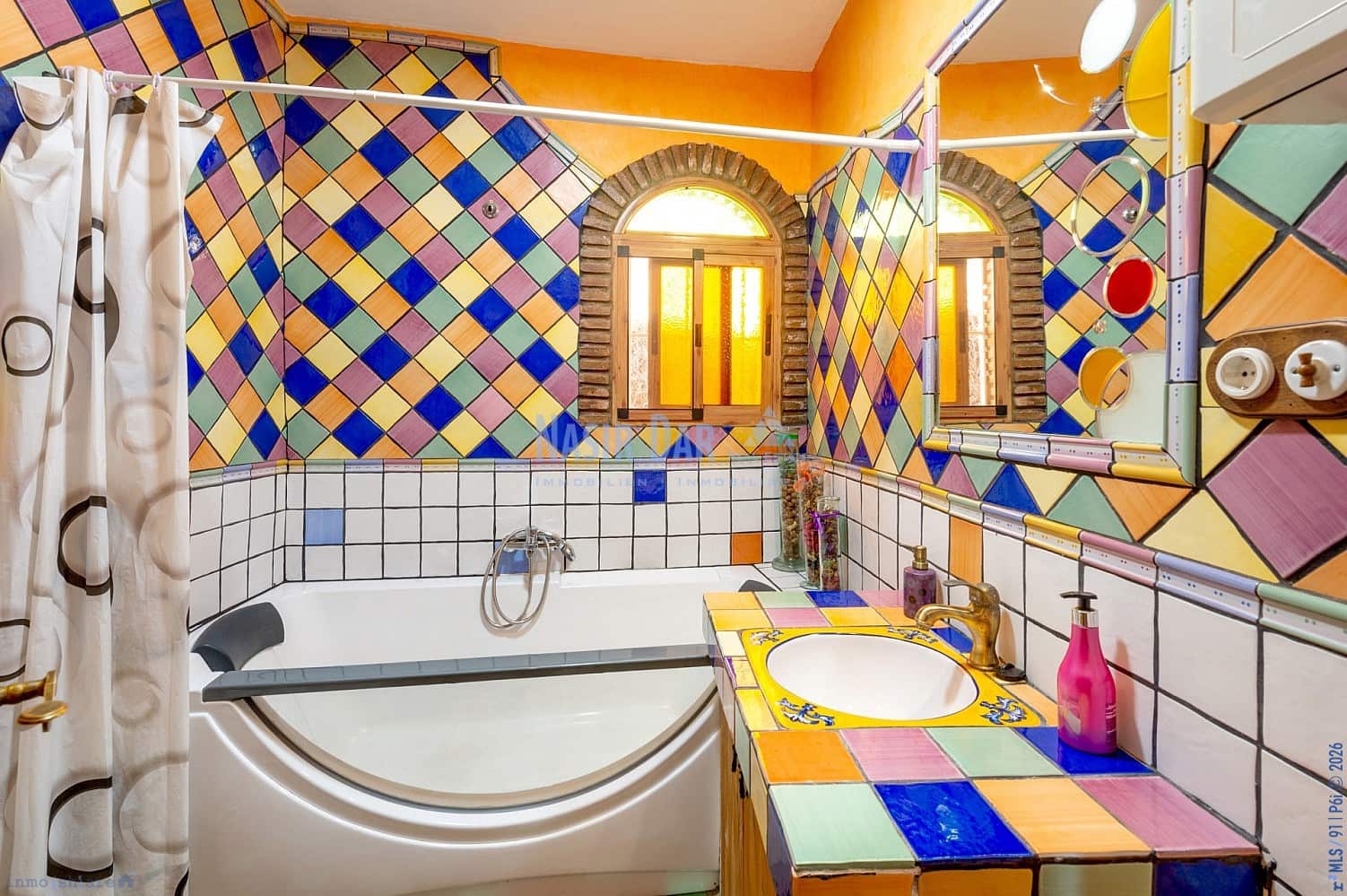 Casa de 6 habitaciones en Frigiliana en venta con piscina garaje - 950.000 € (Ref: 9996204)